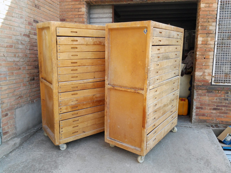 mueble cajonera 4ruedas fermentacion panaderia madera1876x135.5x68 2u